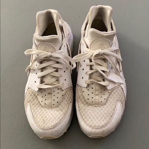 NIKE HUARACHE SNEAKERS